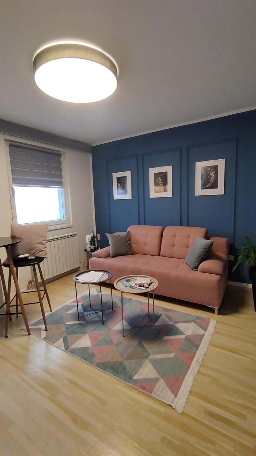 Apartment A&n *